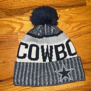 New Era Dallas Cowboys Knit Beanie with Pom